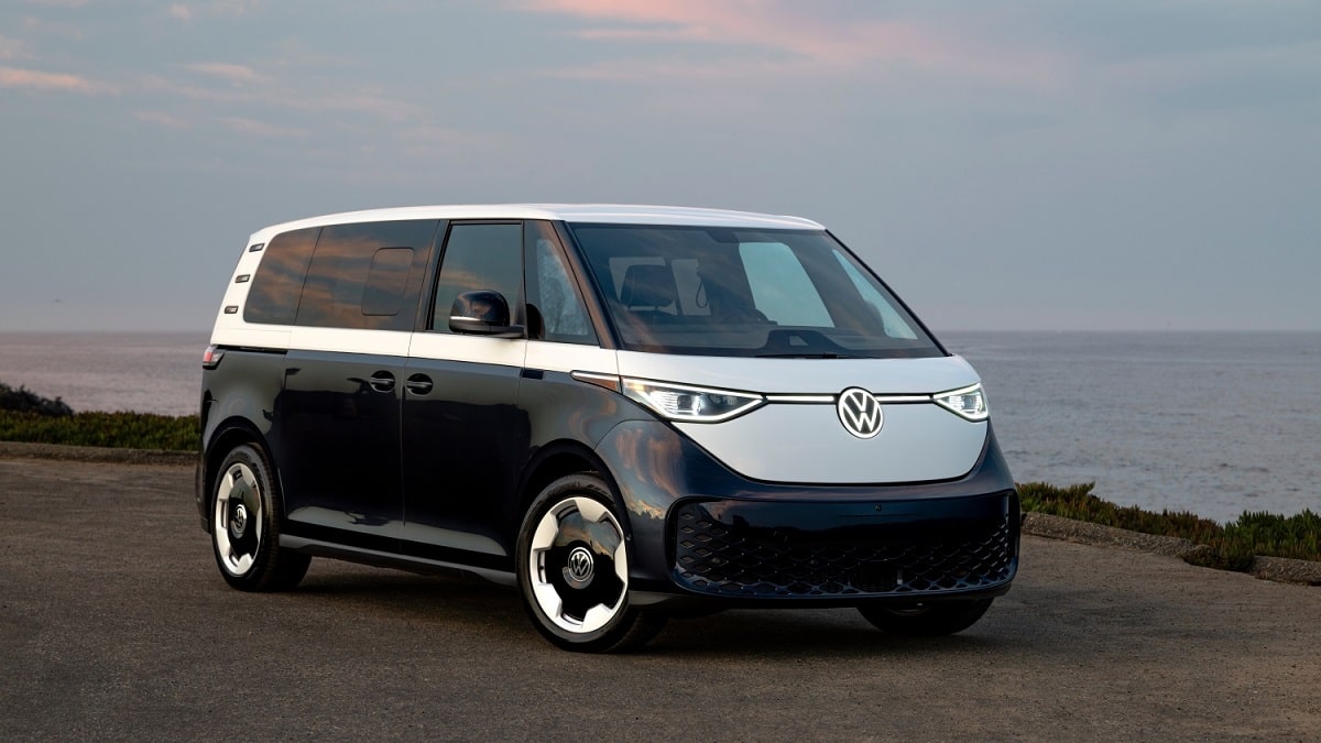 2025 VW ID Buzz 1st Edition or a Toyota Sienna Hybrid AWD Which Is